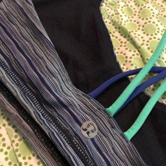 Lululemon Free to Be Bra - Picture 6 of 7